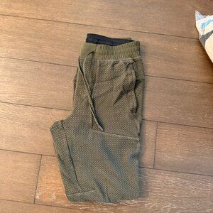 lululemon Men's At Ease Jogger- Size Small- Green